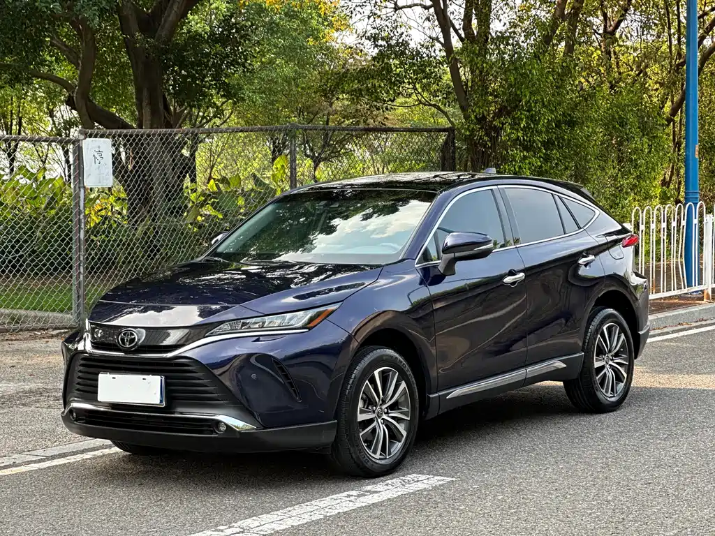 Купить Toyota Harrier