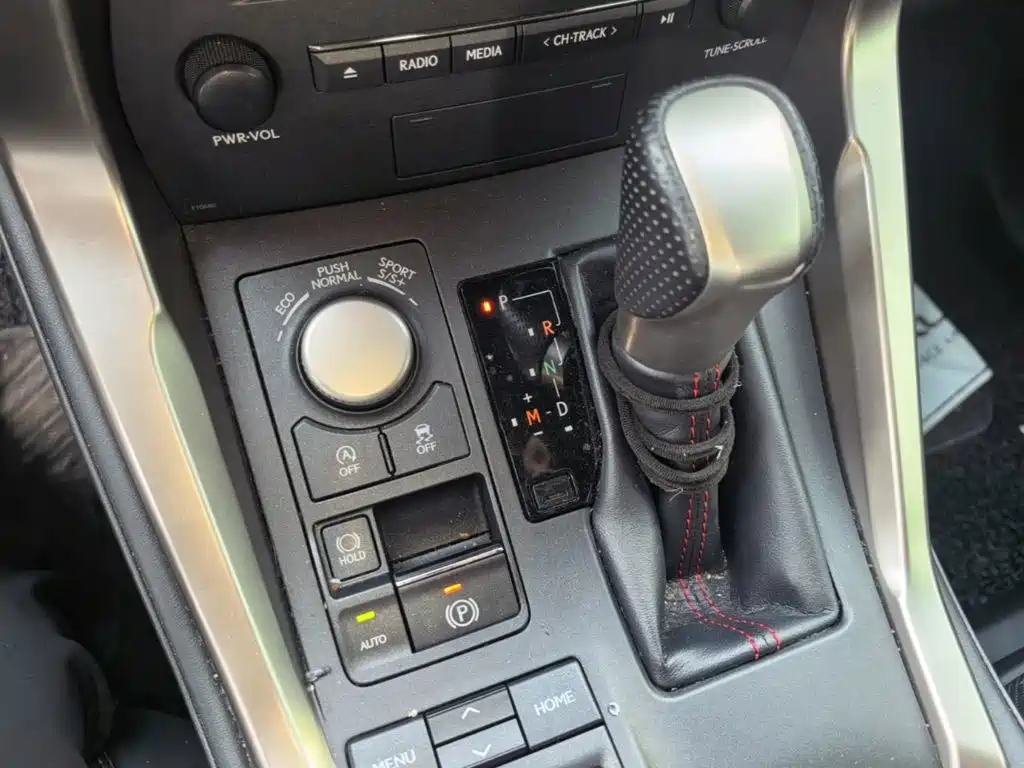 Lexus NX — миниатюра 14