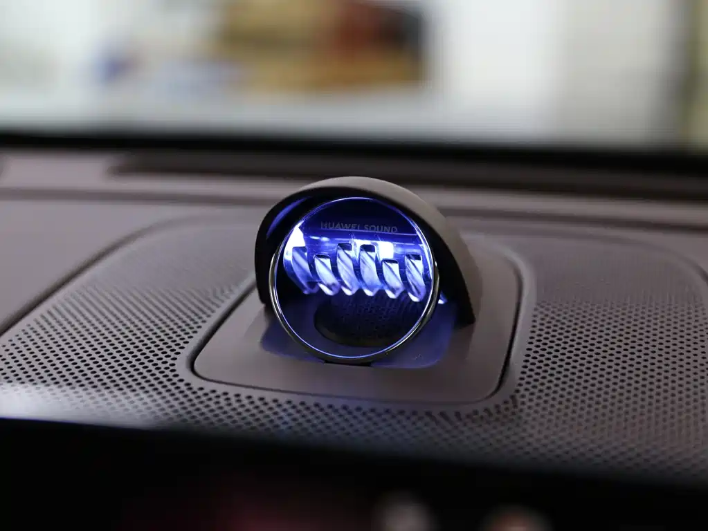 AITO ASK THE WORLD M7