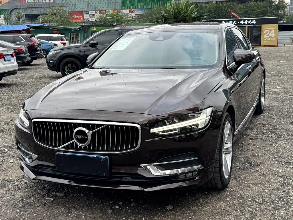 Volvo S90 2019