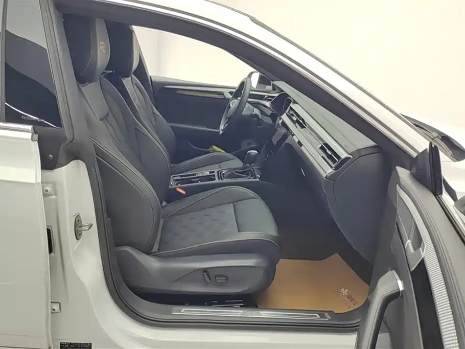 Volkswagen FAW - Passat CC CC 2026 3000 380TSI