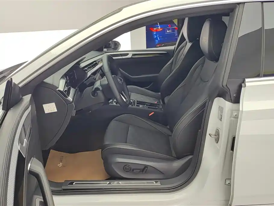 Volkswagen FAW - Passat CC CC 2026 3000 380TSI