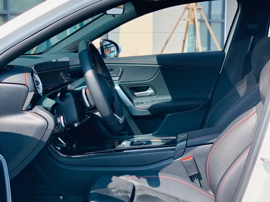 Mercedes-Benz A-Class — миниатюра 14