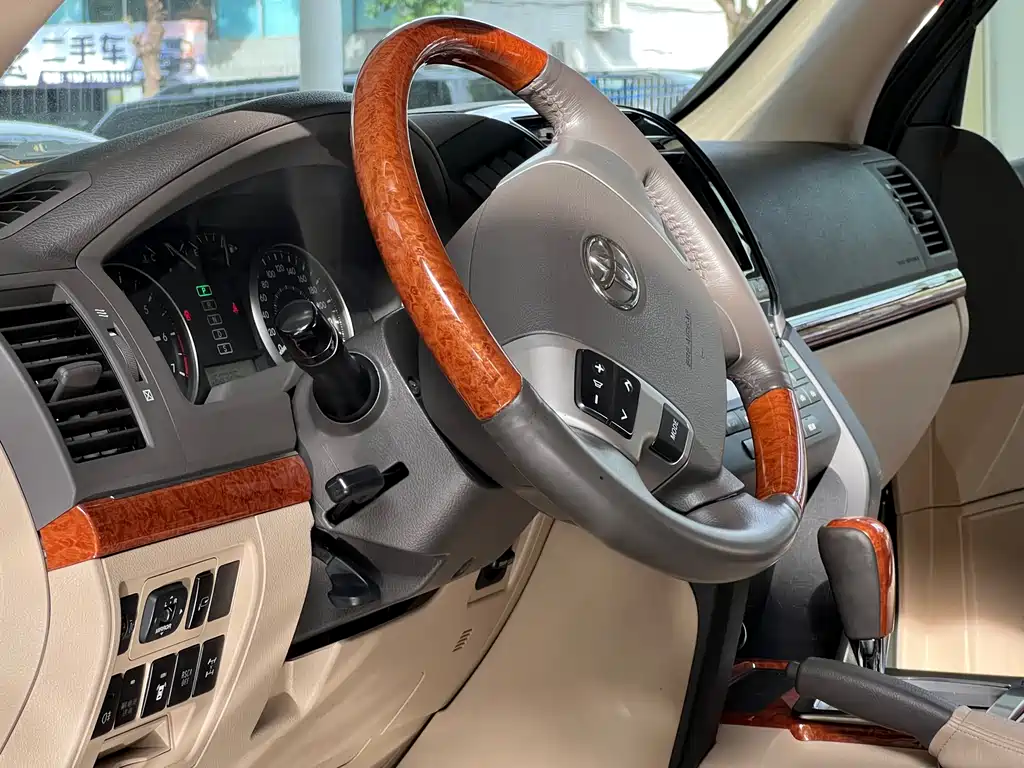 Toyota Land Cruiser 2015 4.0L V6