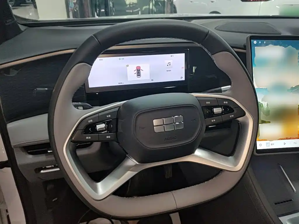 Geely Galaxy Galaxy L7 L7 2025 EM-i 115km