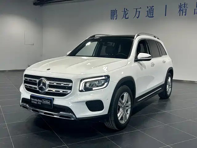 MERCEDES BENZ GLB