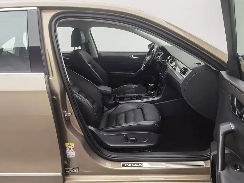 Volkswagen Passat — миниатюра 23
