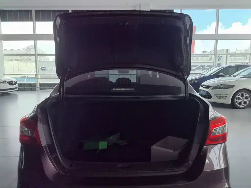 Nissan Sylphy — миниатюра 19