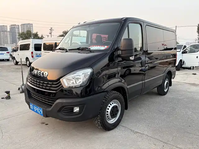 IVECO OUSHENG 2023