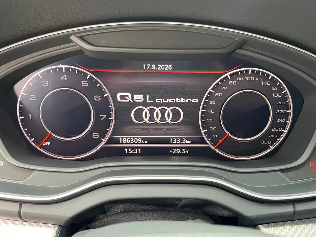 Audi Q5L — миниатюра 13