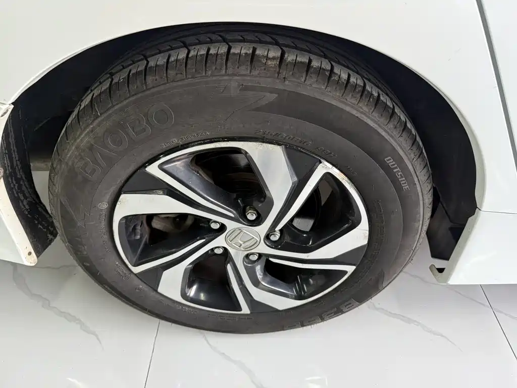 Honda Accord — миниатюра 22