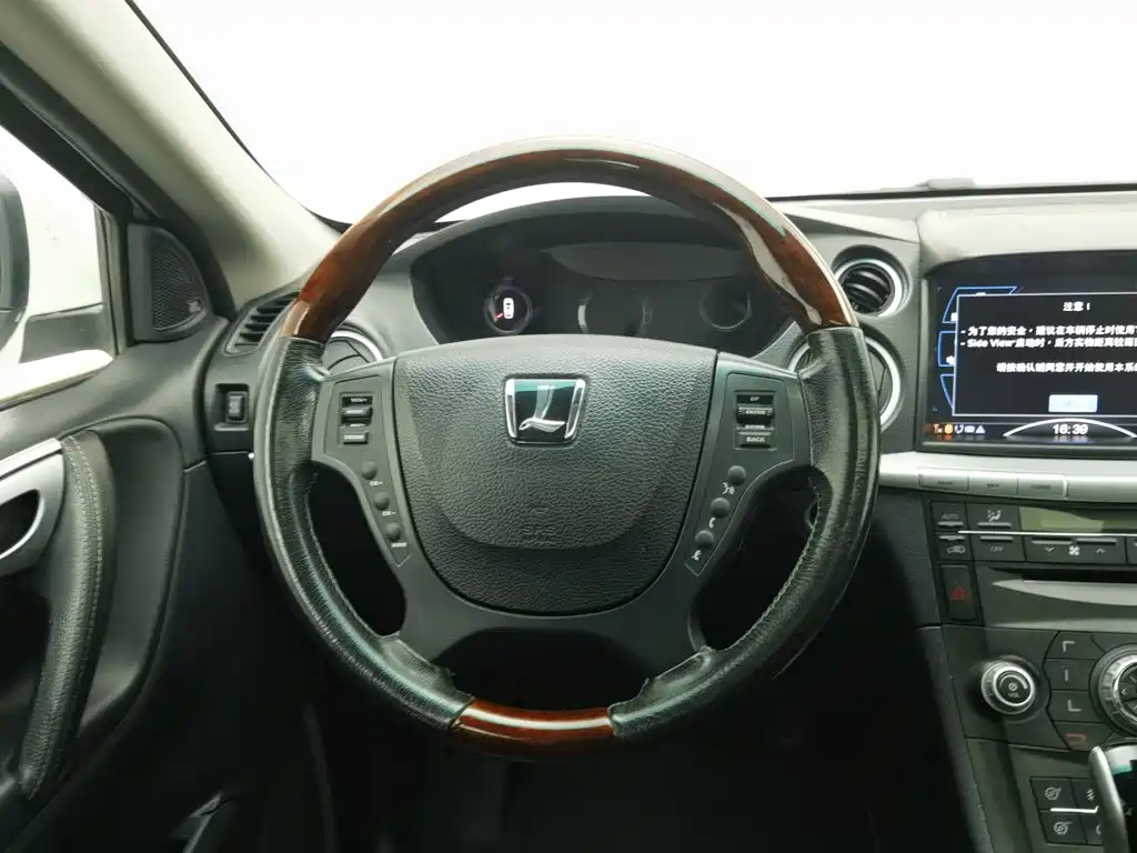 Luxgen Big 7 SUV — миниатюра 11