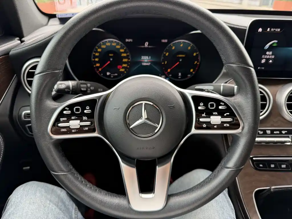 Mercedes-Benz GLC — миниатюра 21