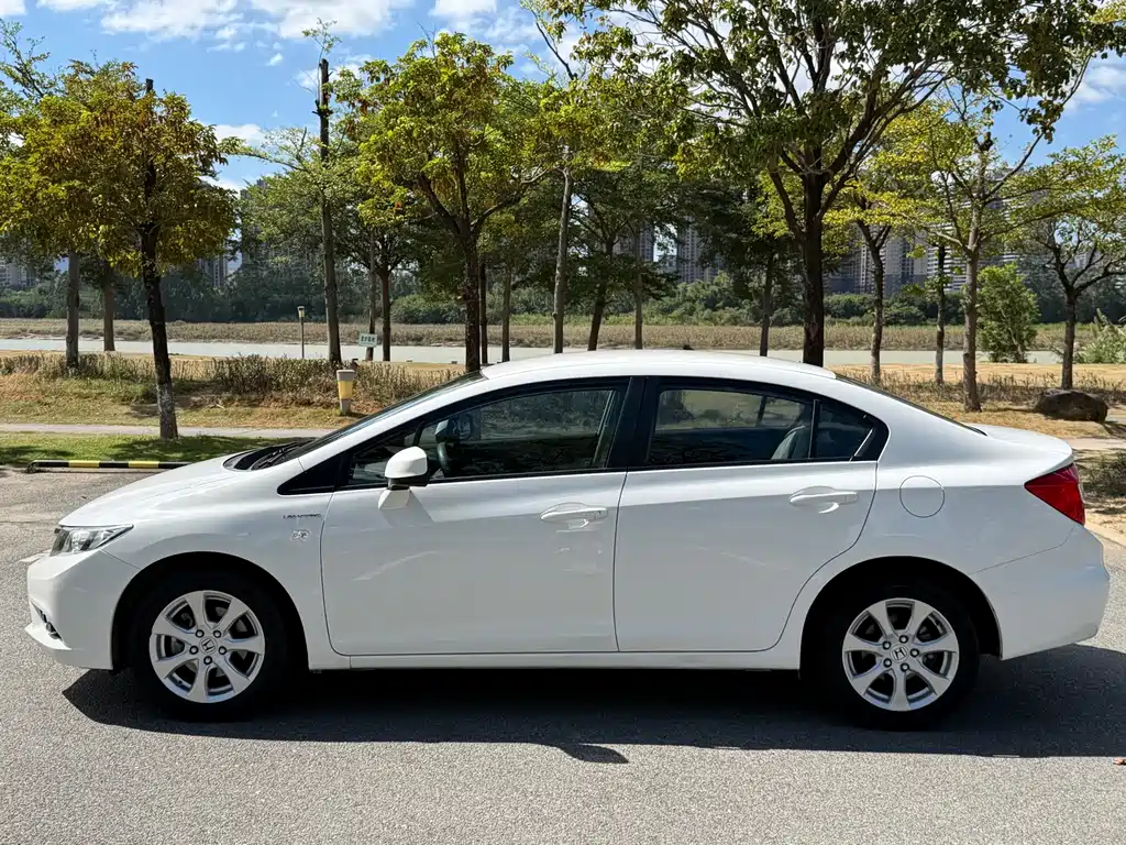 Honda Civic — миниатюра 3