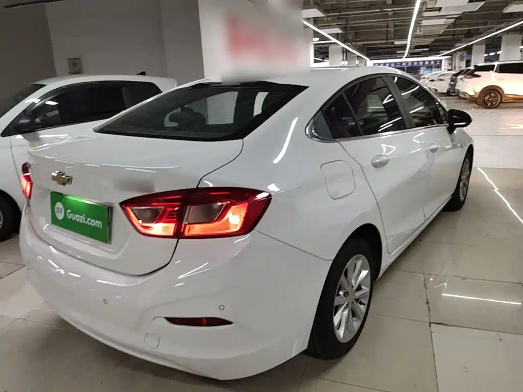 Chevrolet Cruze — миниатюра 7