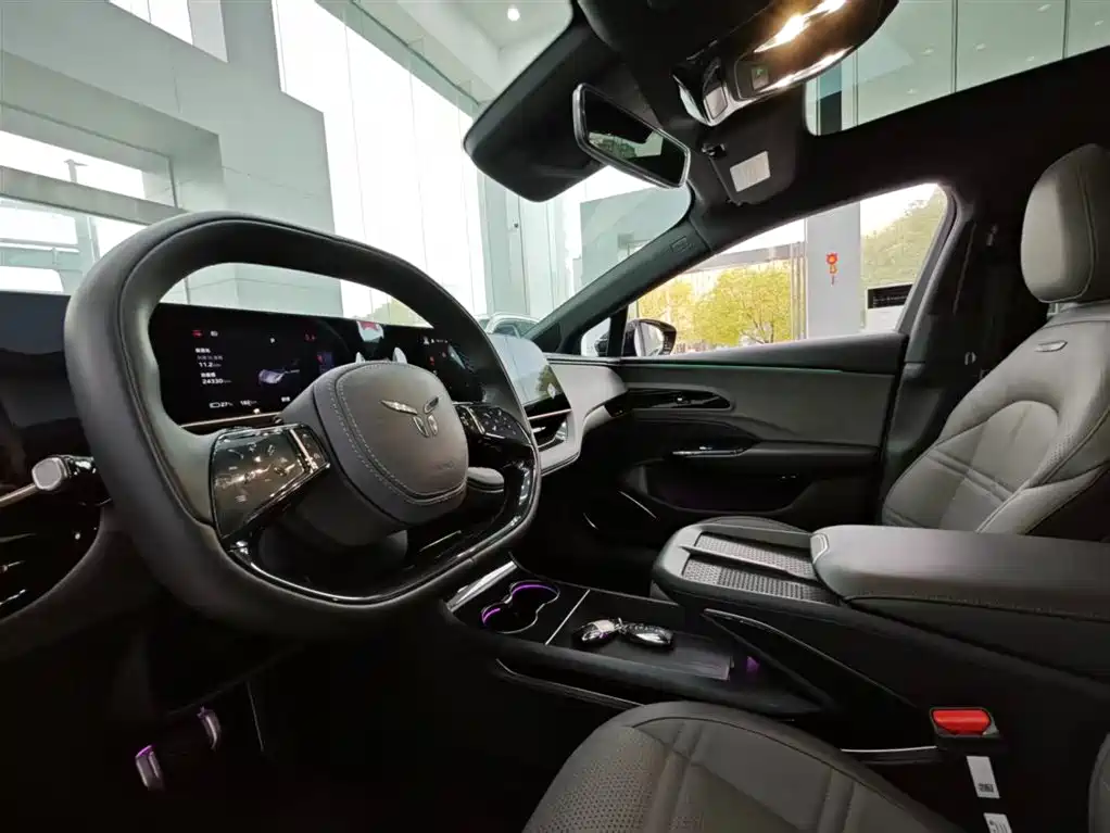 Hongqi EH7 2024 690 Pro