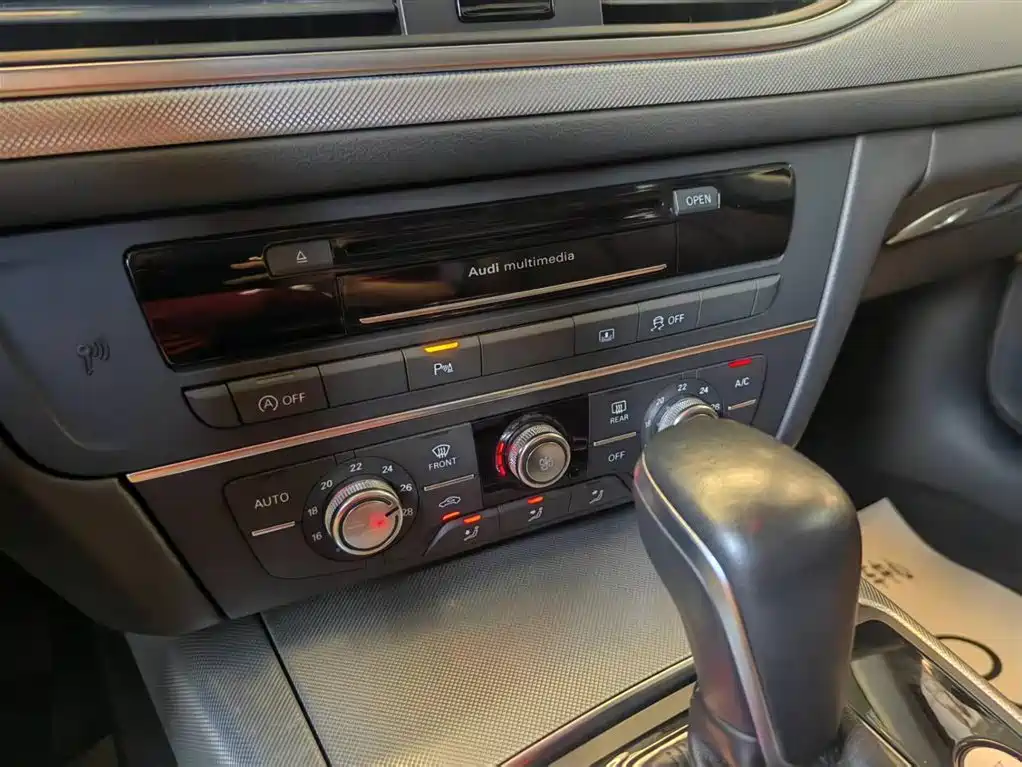 Audi A6L — миниатюра 9