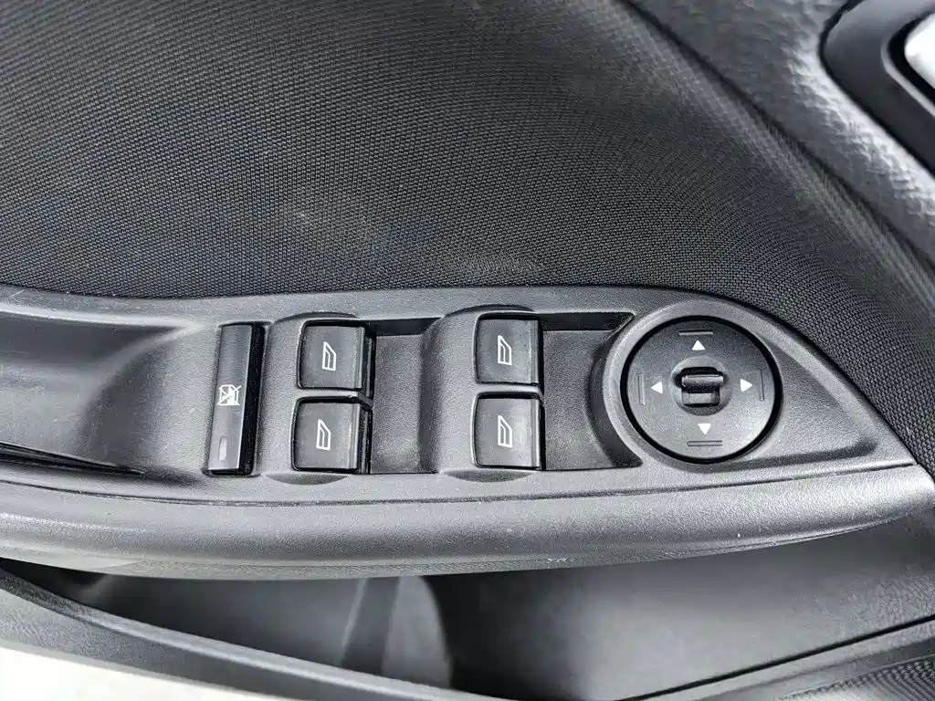 Ford Focus — миниатюра 9
