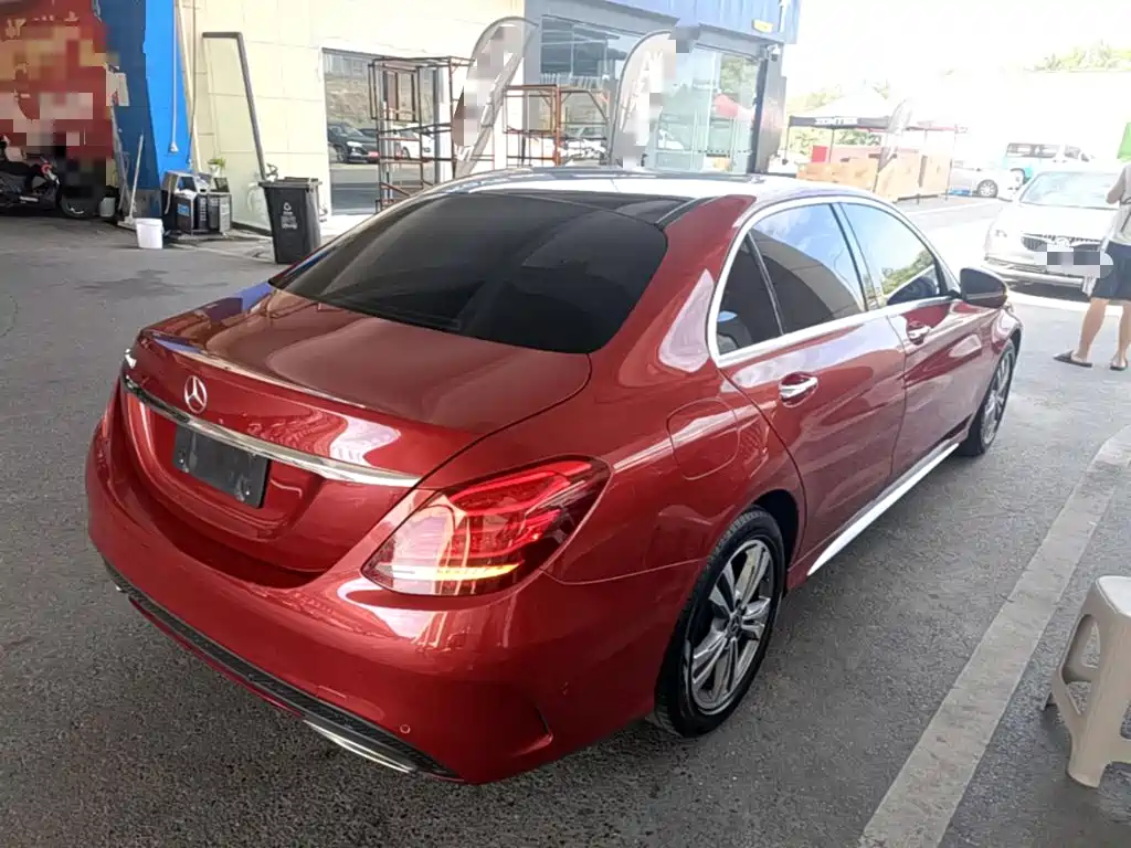 Mercedes-Benz C-Class — миниатюра 7