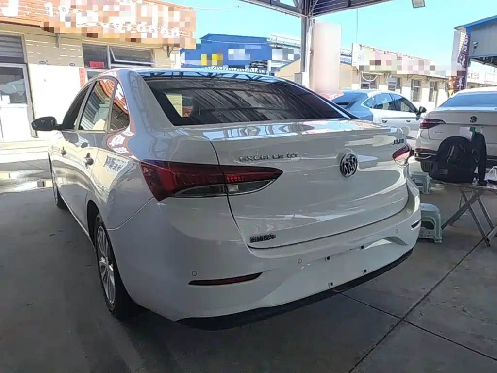 Buick Excelle — миниатюра 5