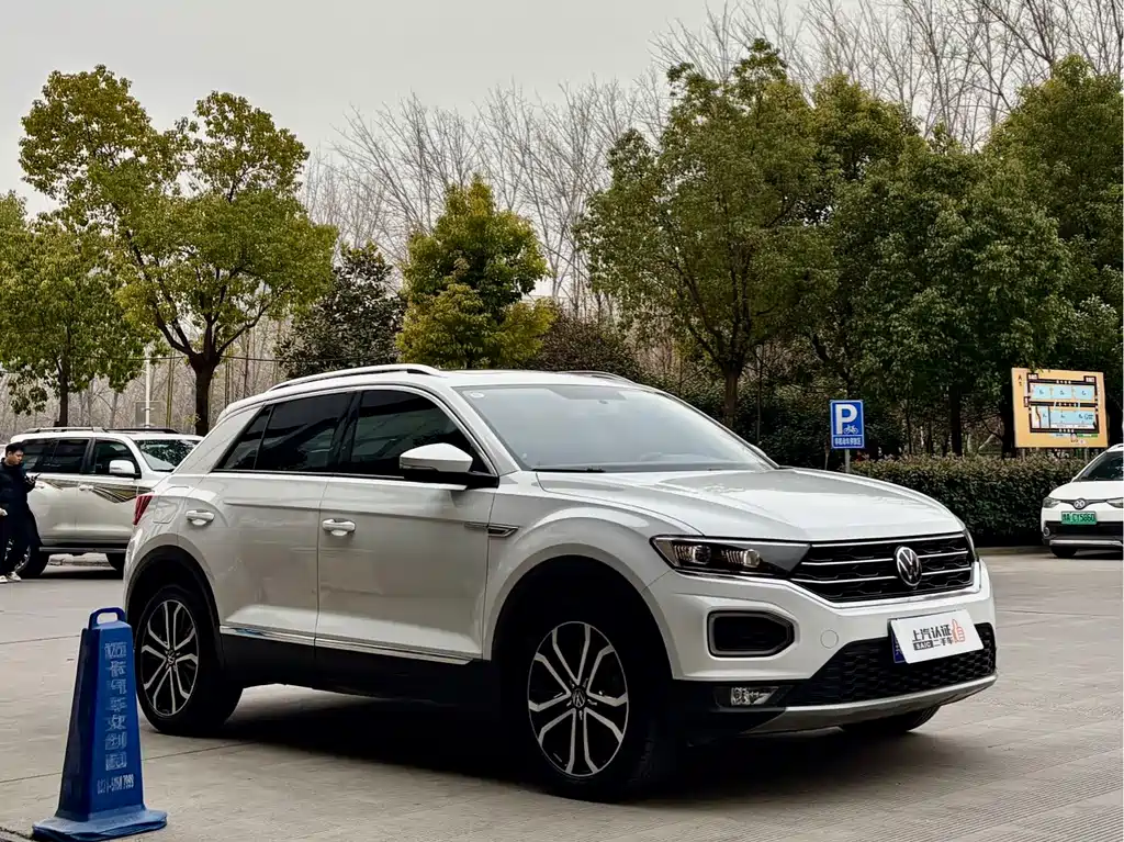 VOLKSWAGEN T ROC EXPLORING SONGS