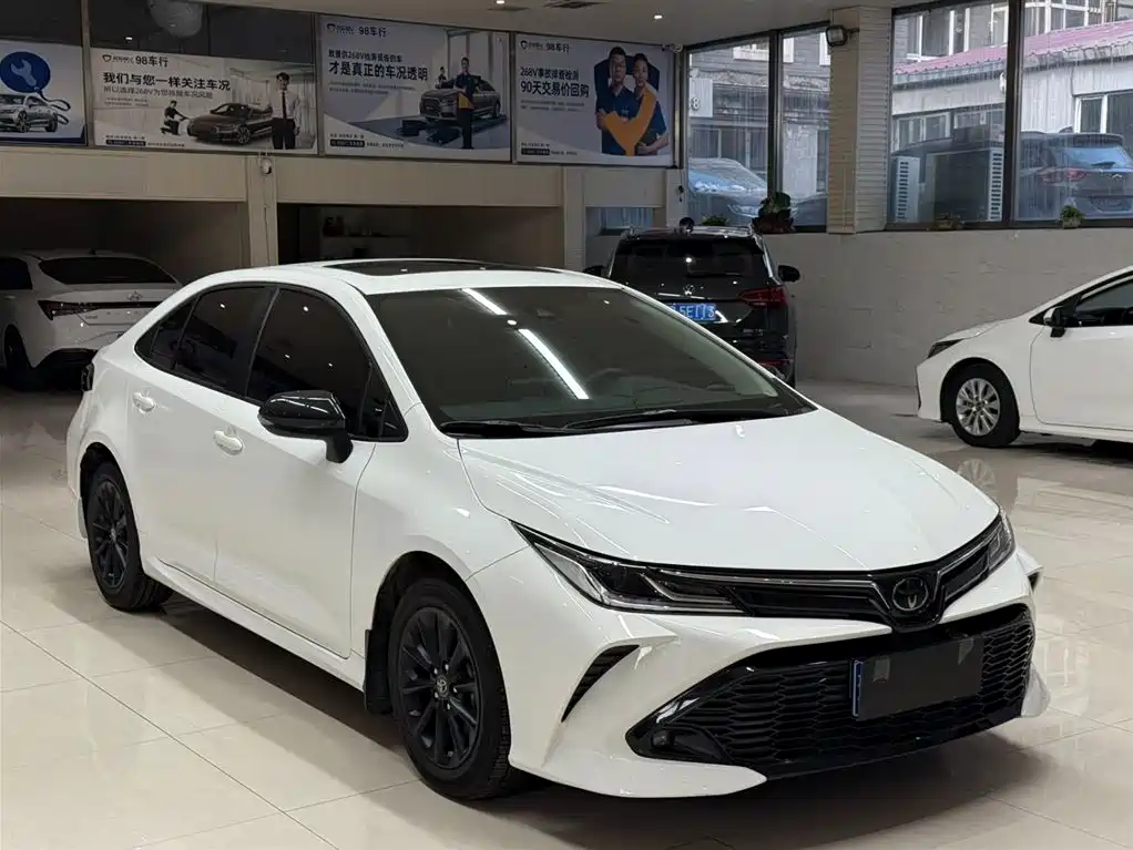 TOYOTA COROLLA