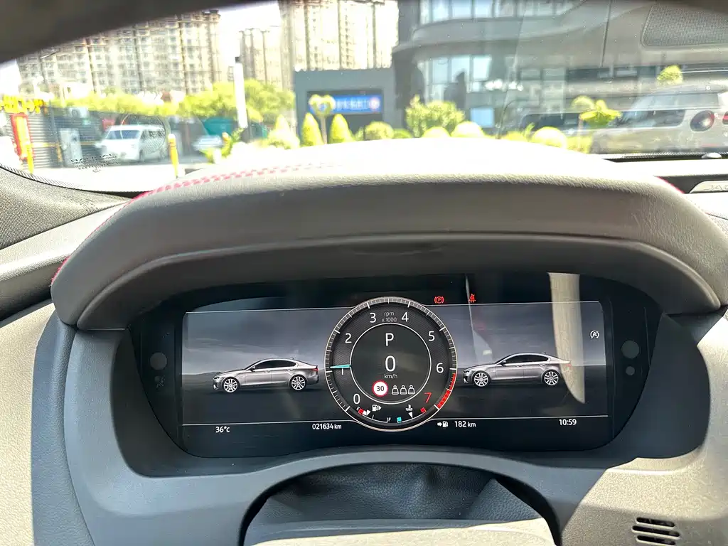 Jaguar XEL — миниатюра 15