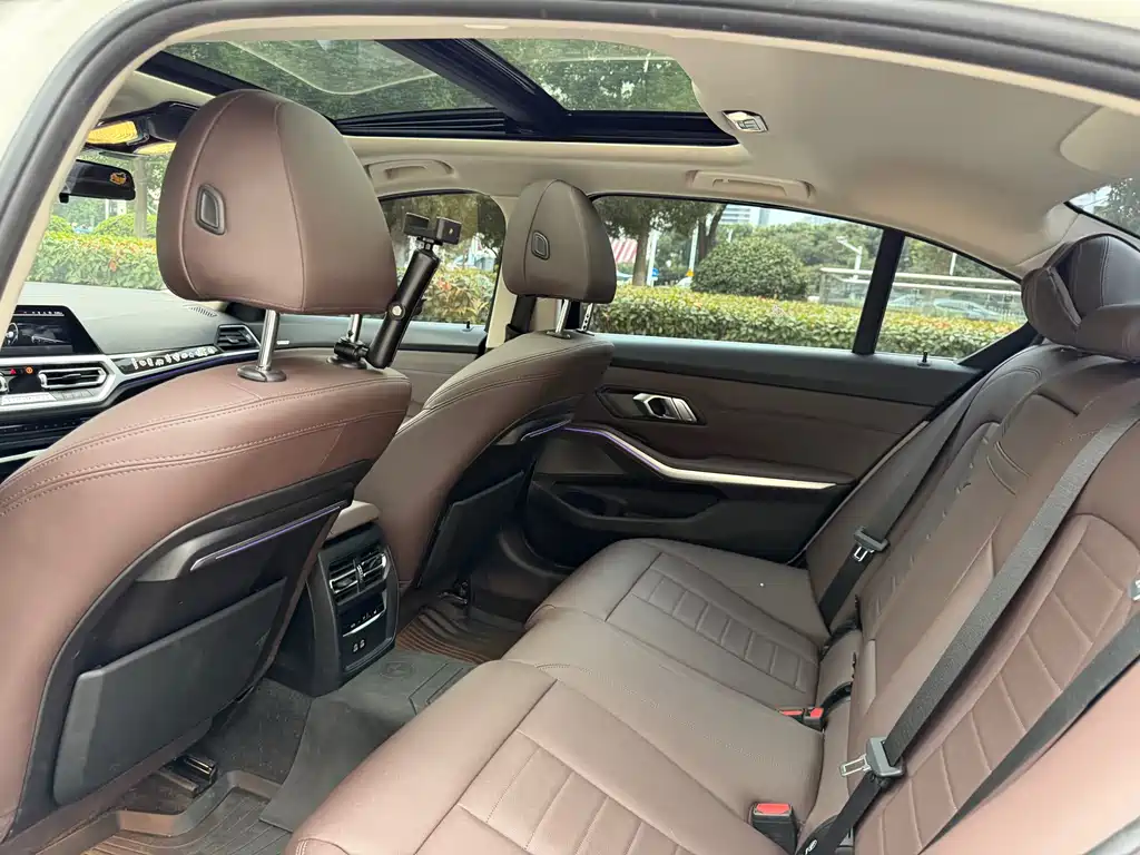 BMW 3 Series — миниатюра 8