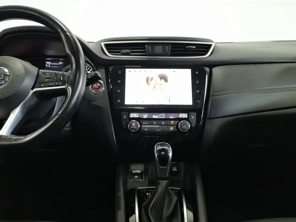 Nissan Qashqai — миниатюра 12