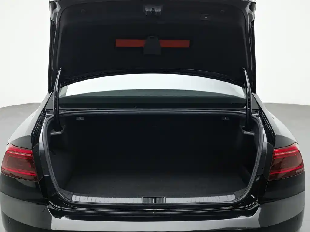 Volkswagen 迈腾 PHEV — миниатюра 16
