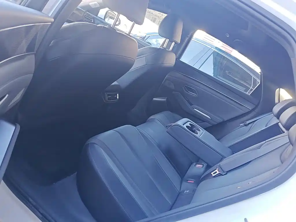 BYD Qin L — миниатюра 17