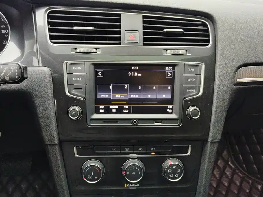 Volkswagen Golf — миниатюра 13