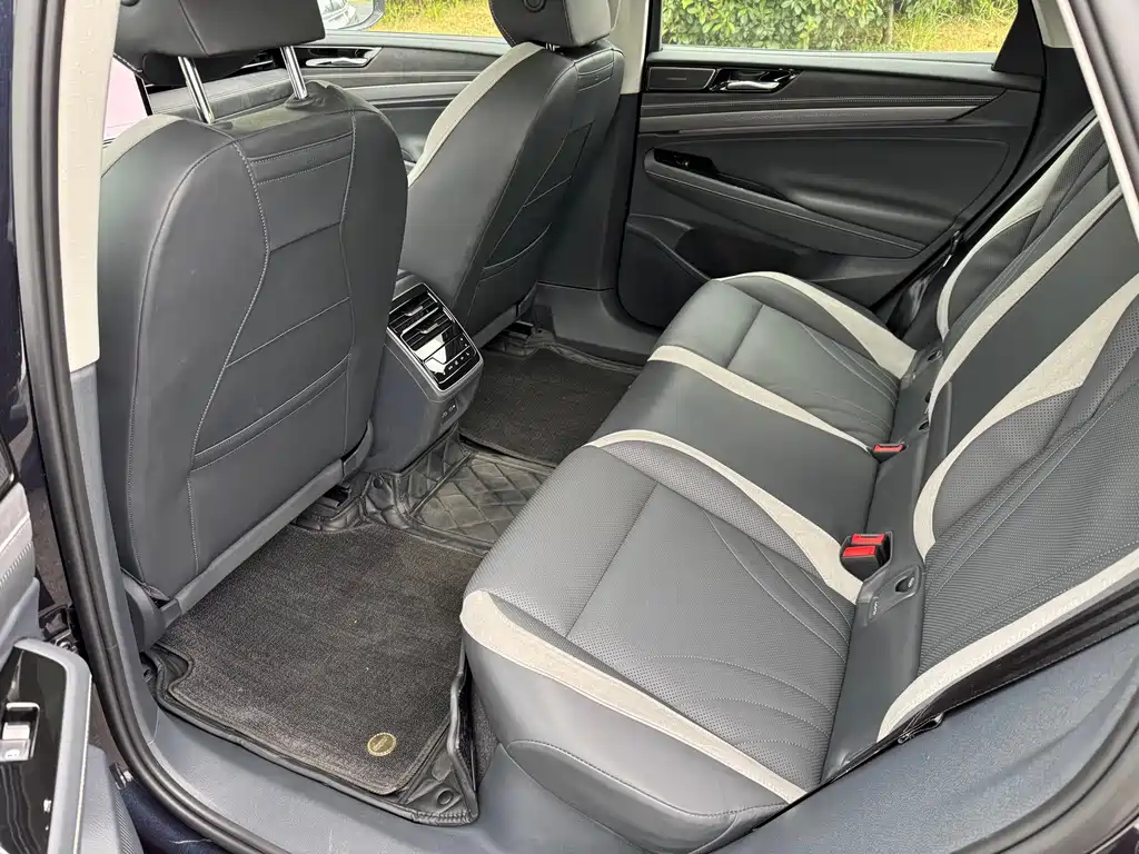 Volkswagen ID.7 VIZZION — миниатюра 8