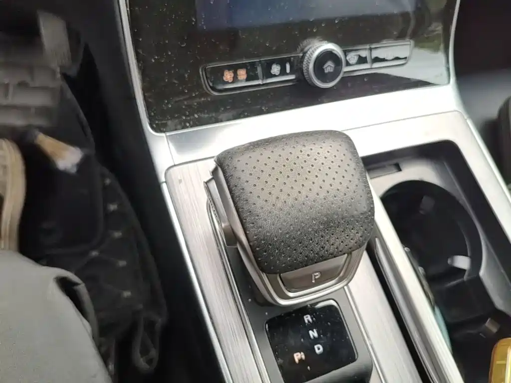 Roewe RX5 New Energy — миниатюра 14