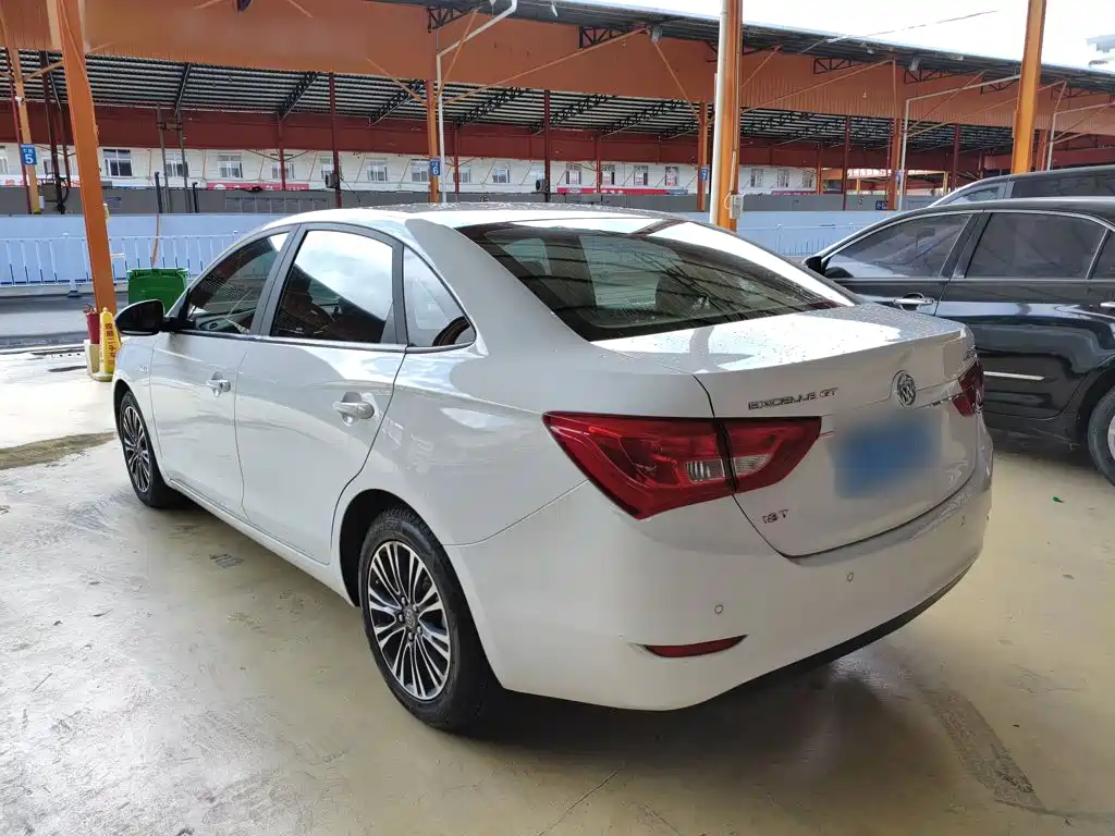 Buick Excelle — миниатюра 5