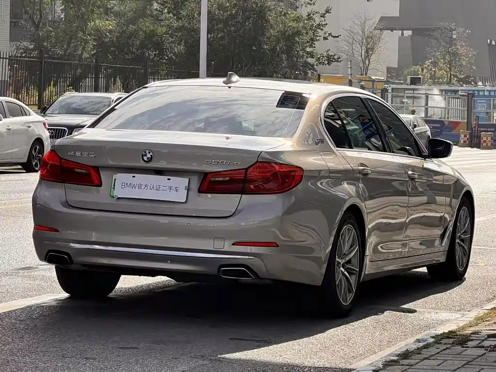 BMW 5 SERIES NEW ENERGY