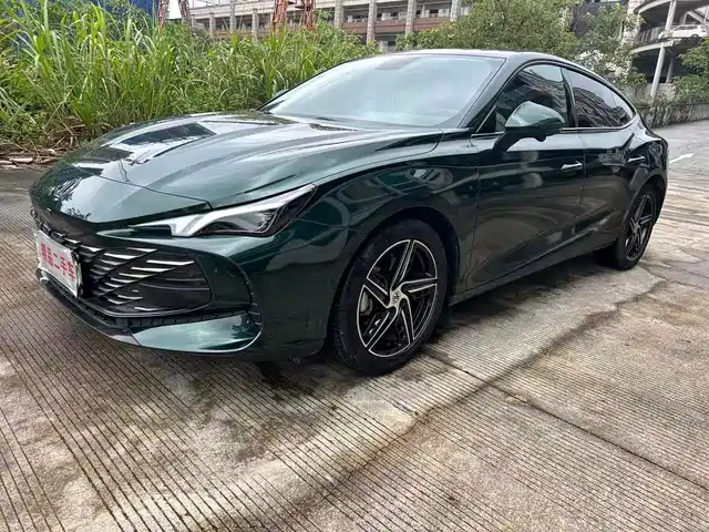 2023 MG MG7
