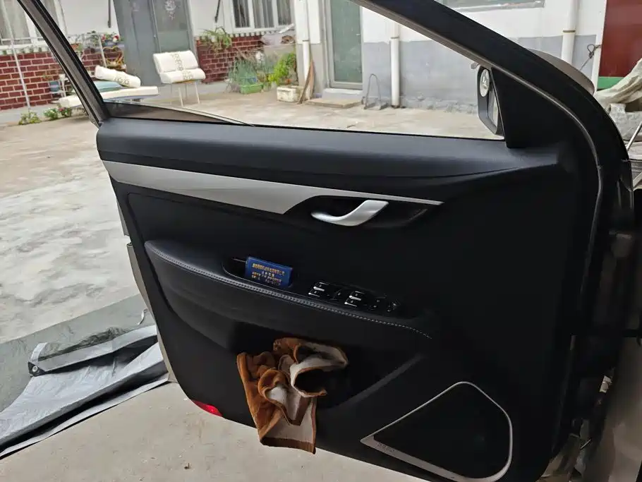 Geely Emgrand — миниатюра 7