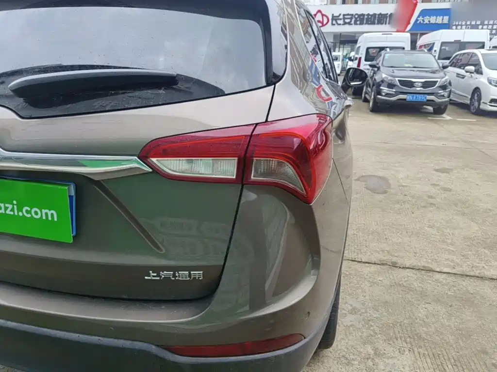 Buick Envision Plus — миниатюра 8
