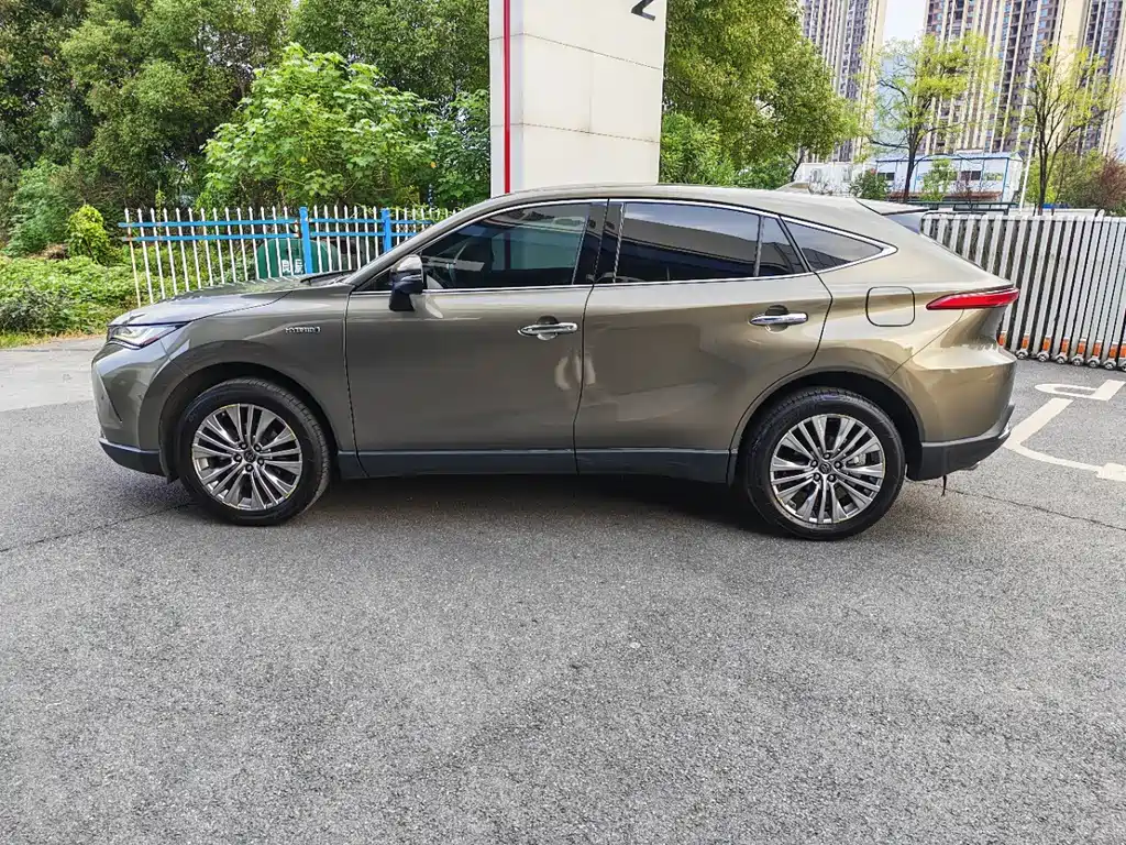 Toyota Harrier — миниатюра 7