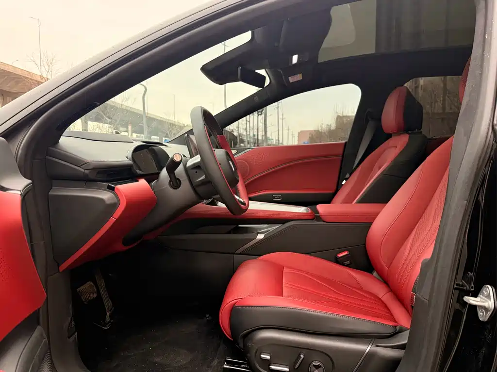 ZEEKR EXTREME KRYPTON 007GT