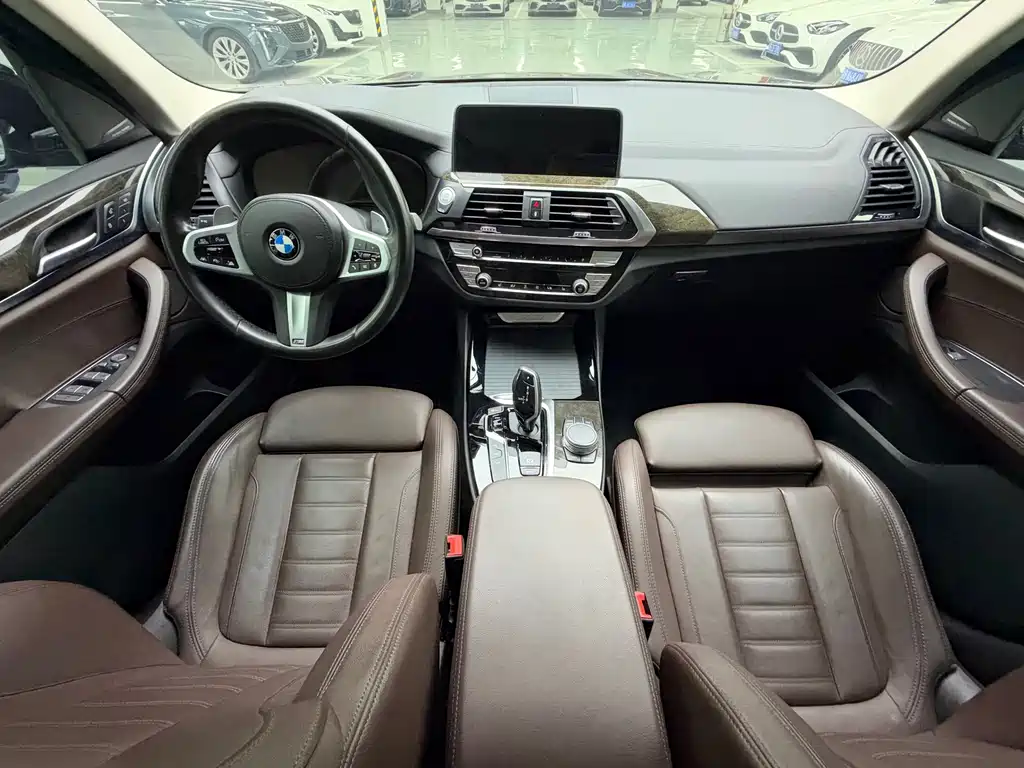 BMW X3 — миниатюра 9