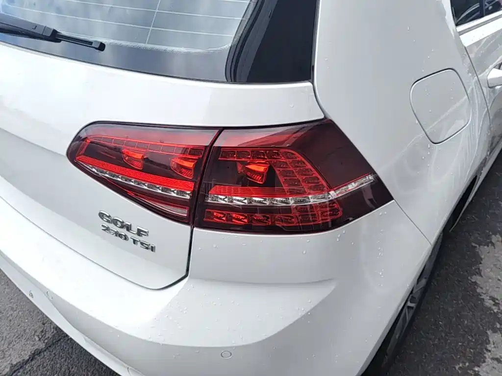 Volkswagen Golf — миниатюра 8