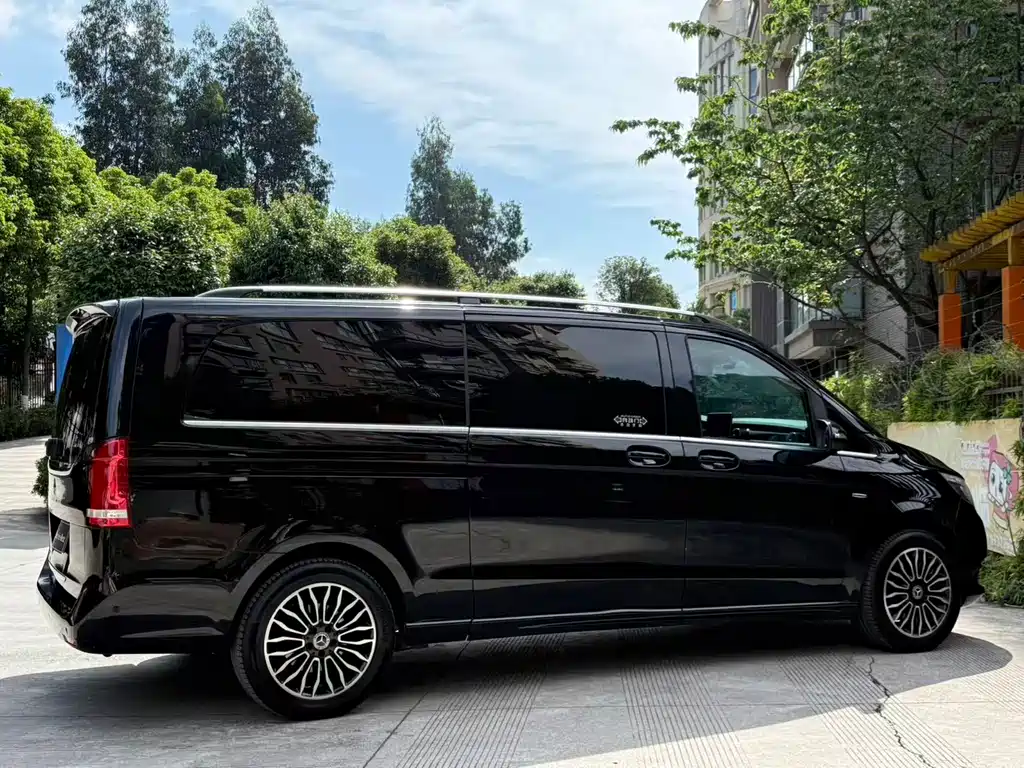Mercedes-Benz V-Class V 2018 V 260 L Luxury Long Wheelbase VI