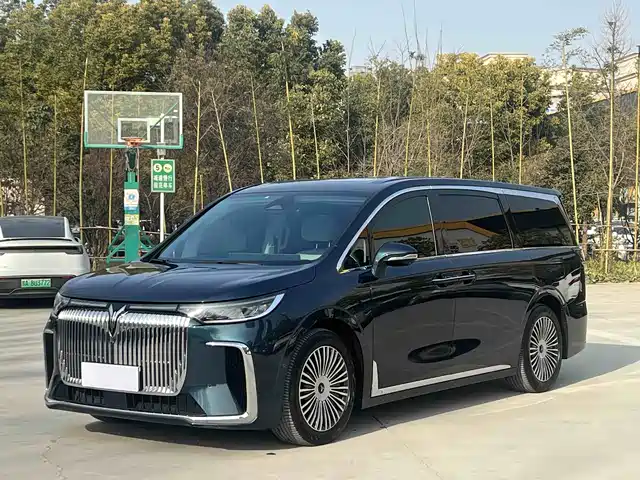 VOYAH LANTU DREAMER 2024