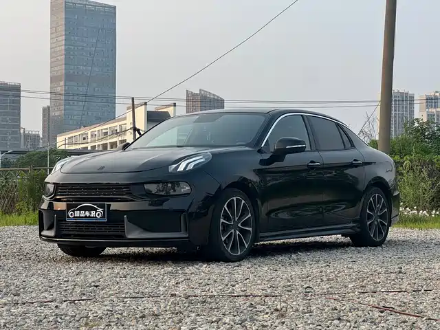 2020 Lynk & Co 03