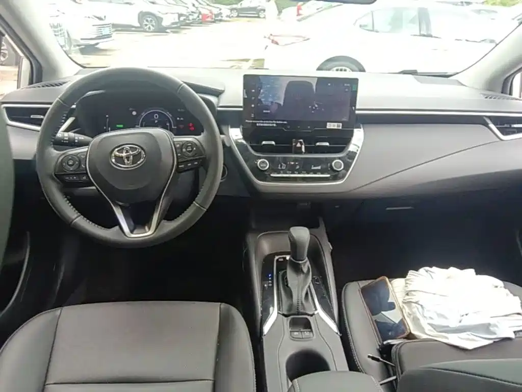 Toyota Corolla — миниатюра 14