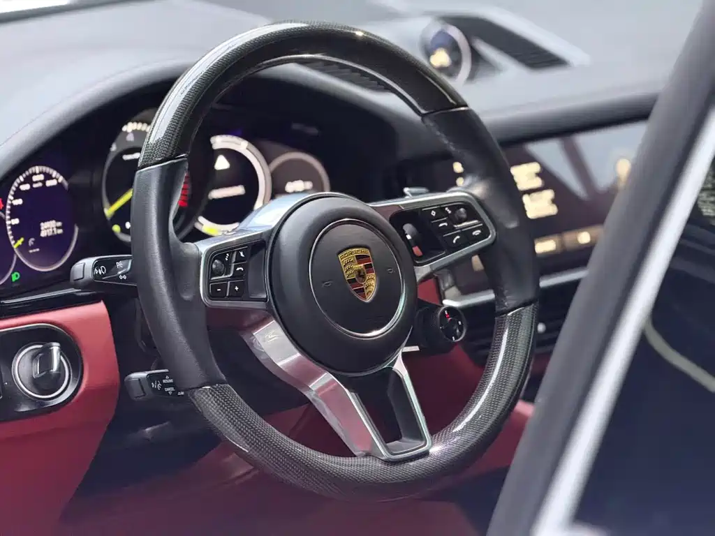 PORSCHE CAYENNE NEW ENERGY