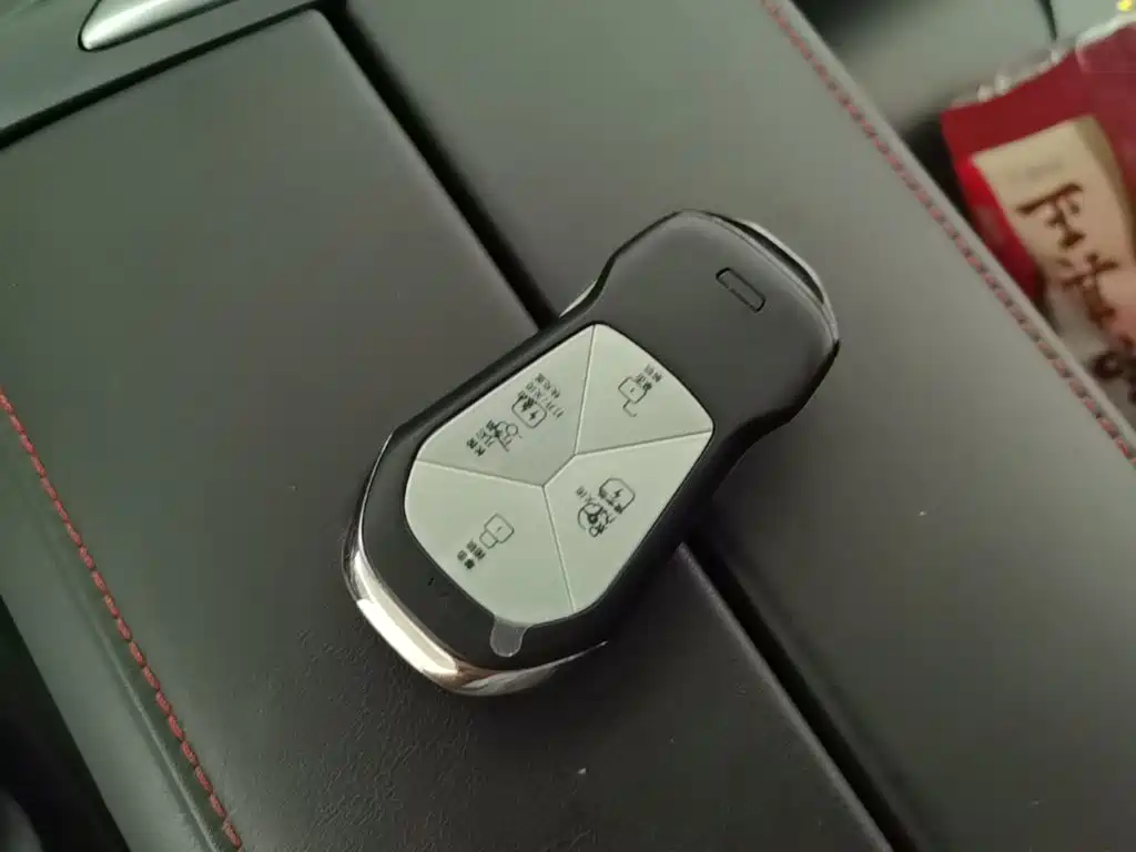 XPeng P7 — миниатюра 9