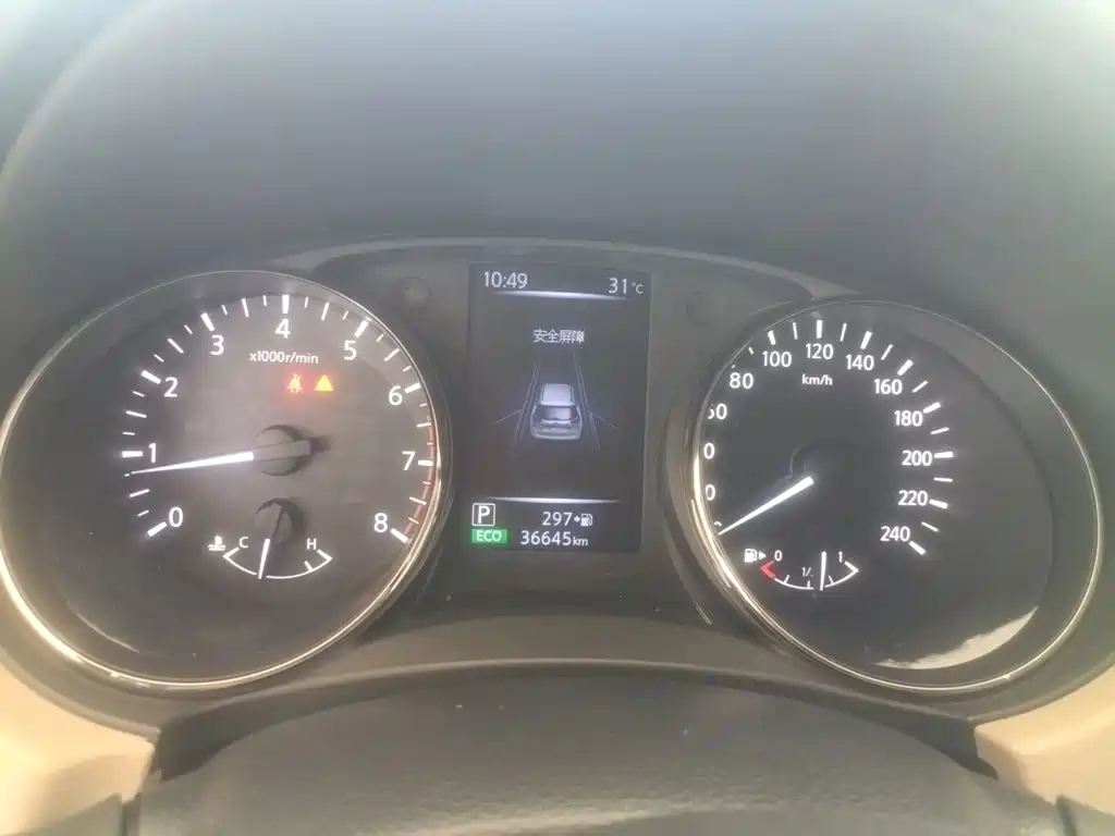 Nissan X-Trail — миниатюра 7